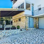 Ana-2 By Interhome سفيتي فيليب ياكوف
