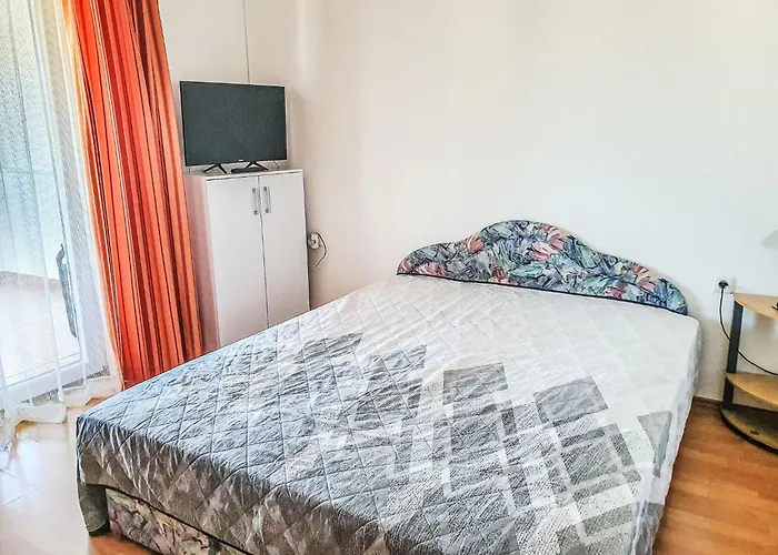 Ana-2 By Interhome Lägenhet Sveti Filip i Jakov